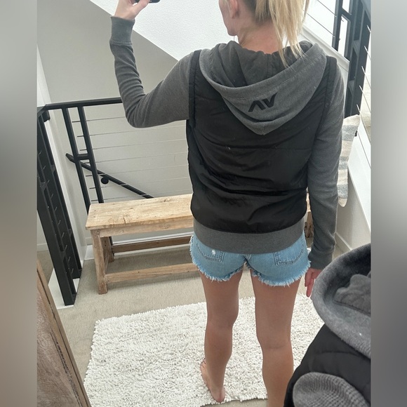 RVCA Black & Gray Puffer Jacket w/ Grey Knit Long Sleeves & Hood Winter Warm L - Picture 6 of 12